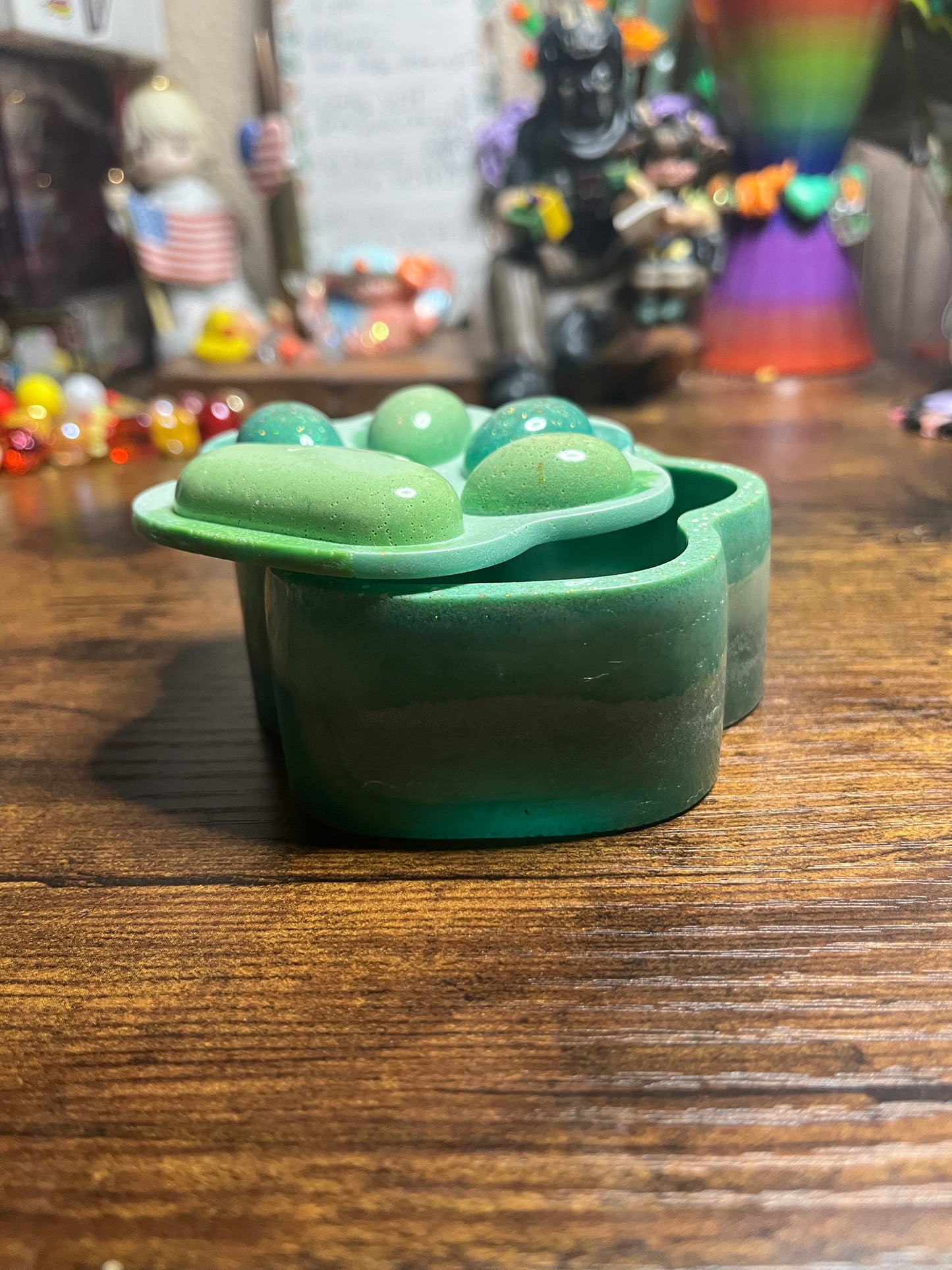 Green puppy storage box ￼