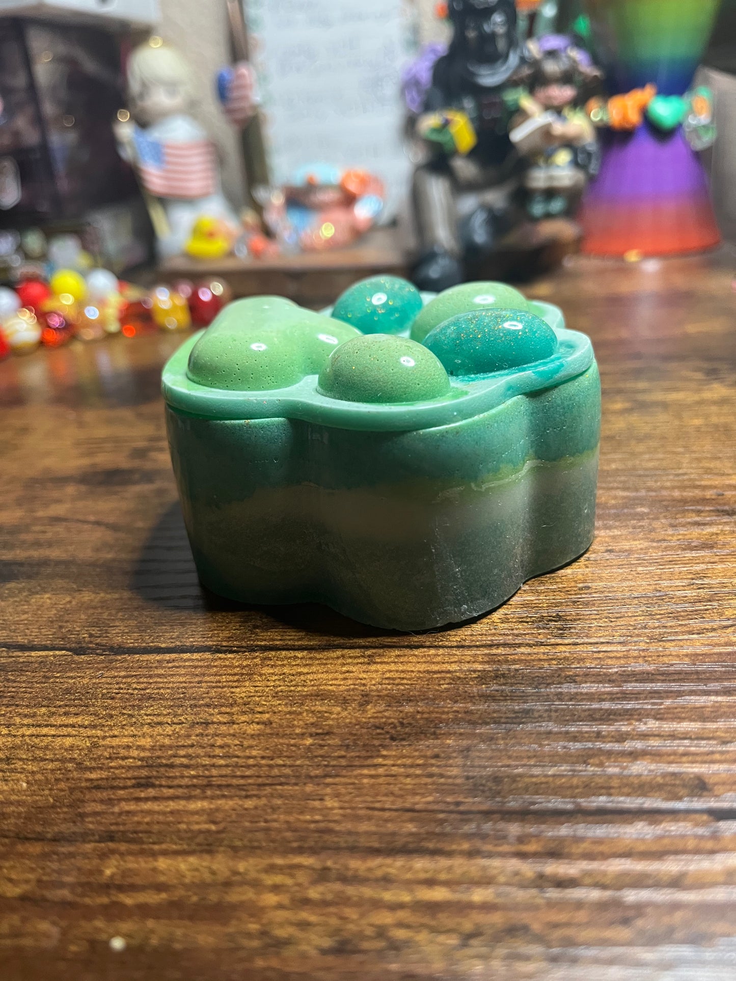 Green puppy storage box ￼