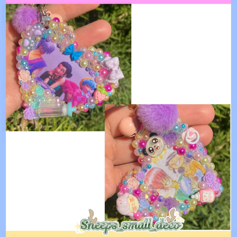 ZOEYSTERY keychain
